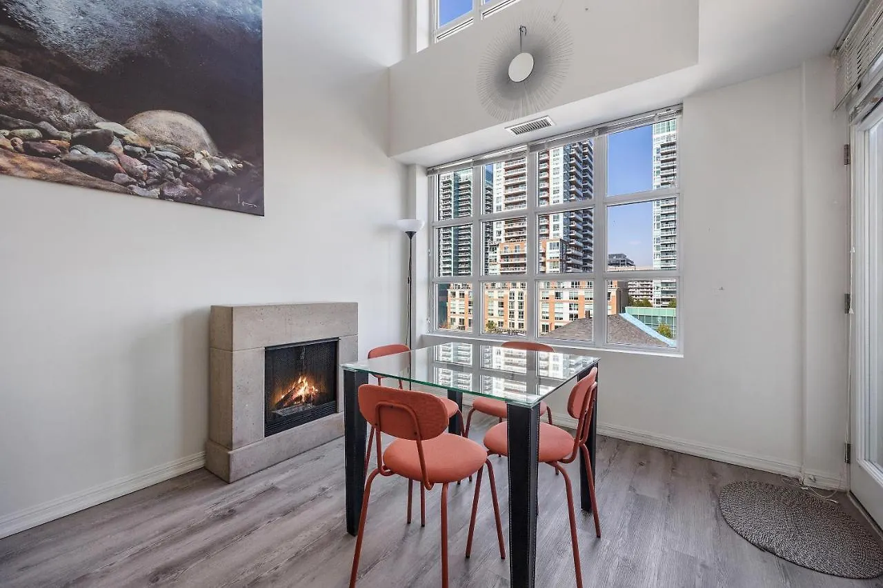 1 Bed Plus Den Downtown Toronto Canada
