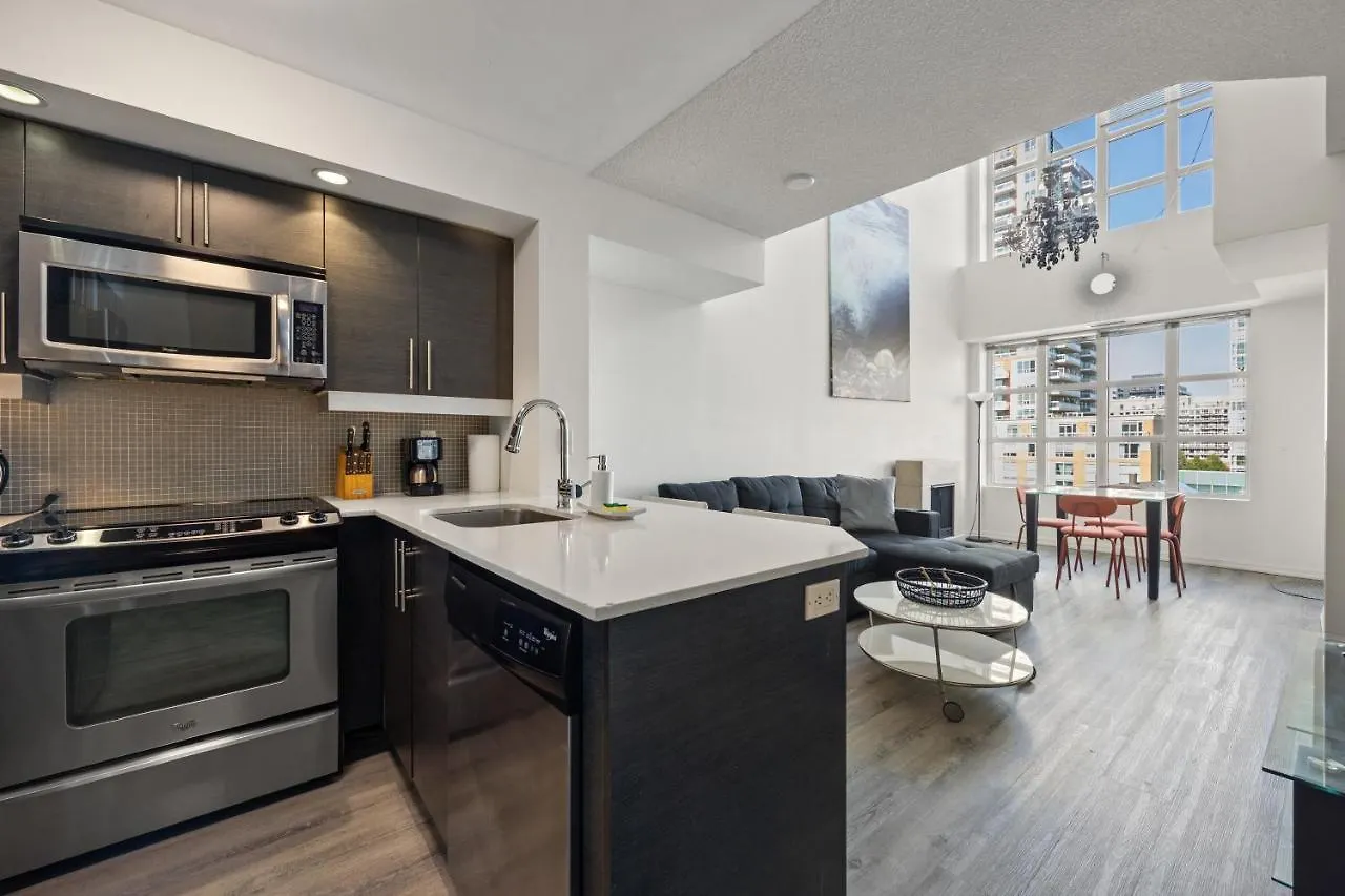 1 Bed Plus Den Downtown Toronto location